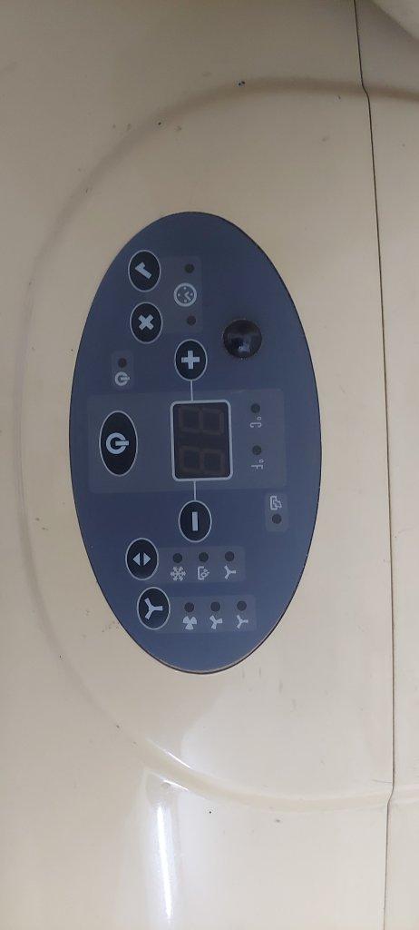 1778938925039146.jpg